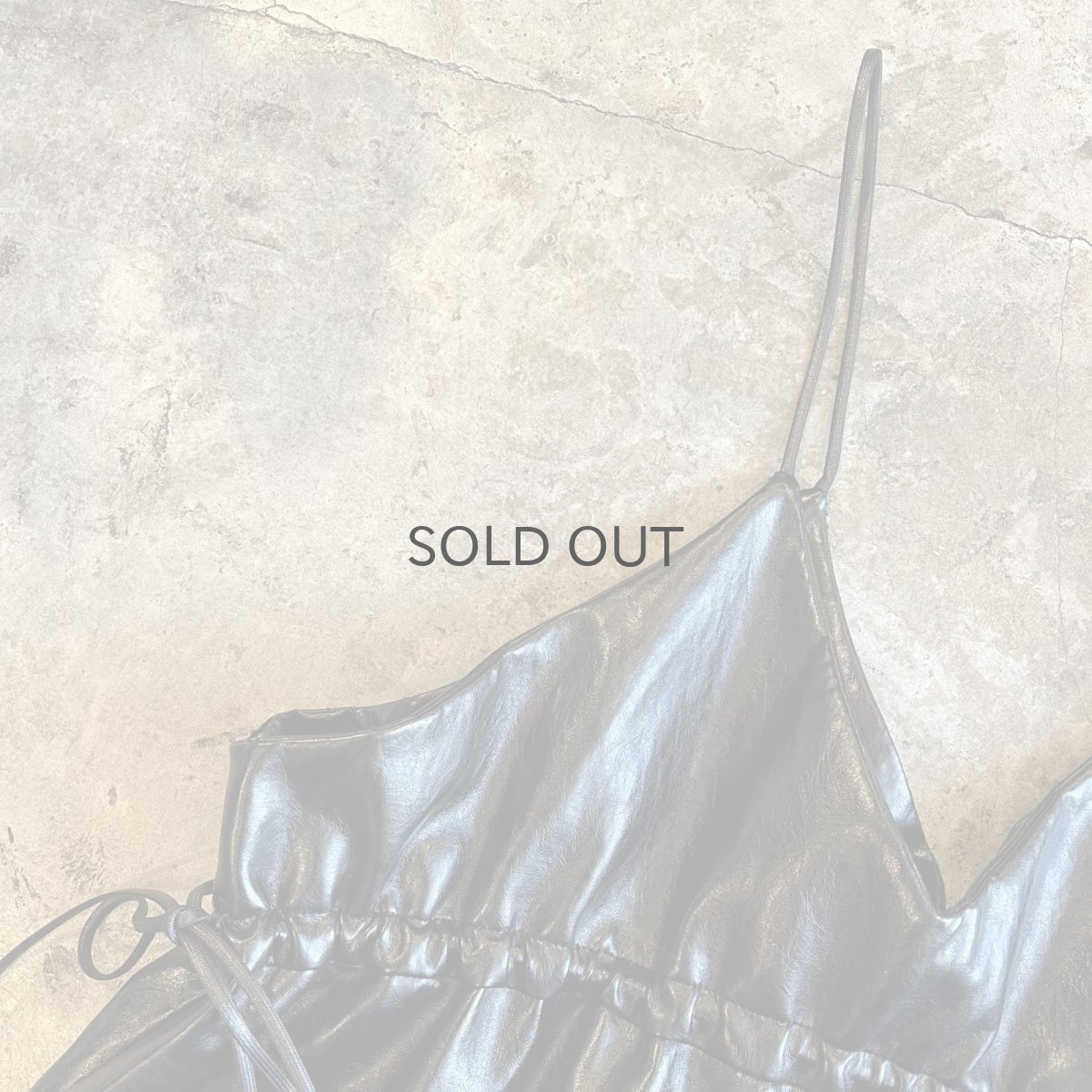 画像8: SIDE RIBBON DESIGN FAUX LEATHER CAMISOLE / Ladies S~M (8)