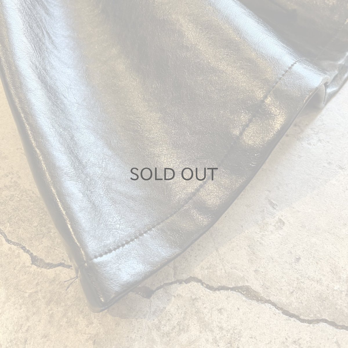 画像4: SIDE RIBBON DESIGN FAUX LEATHER CAMISOLE / Ladies S~M (4)