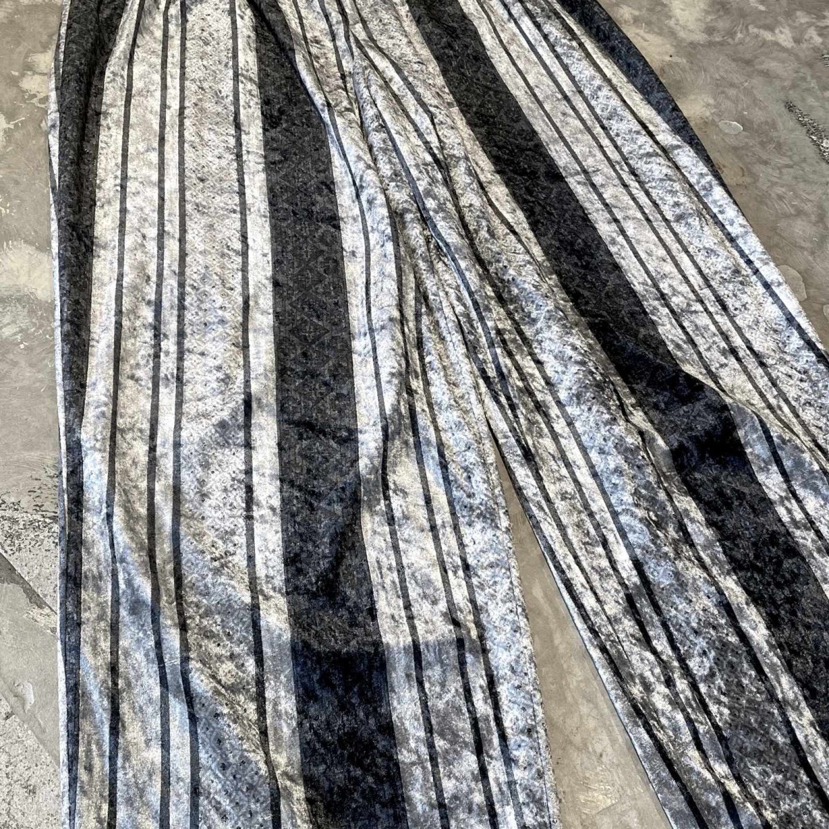 画像5: STRIPE PATTERN VELVET STRAIGHT SLACKS / W29 (5)