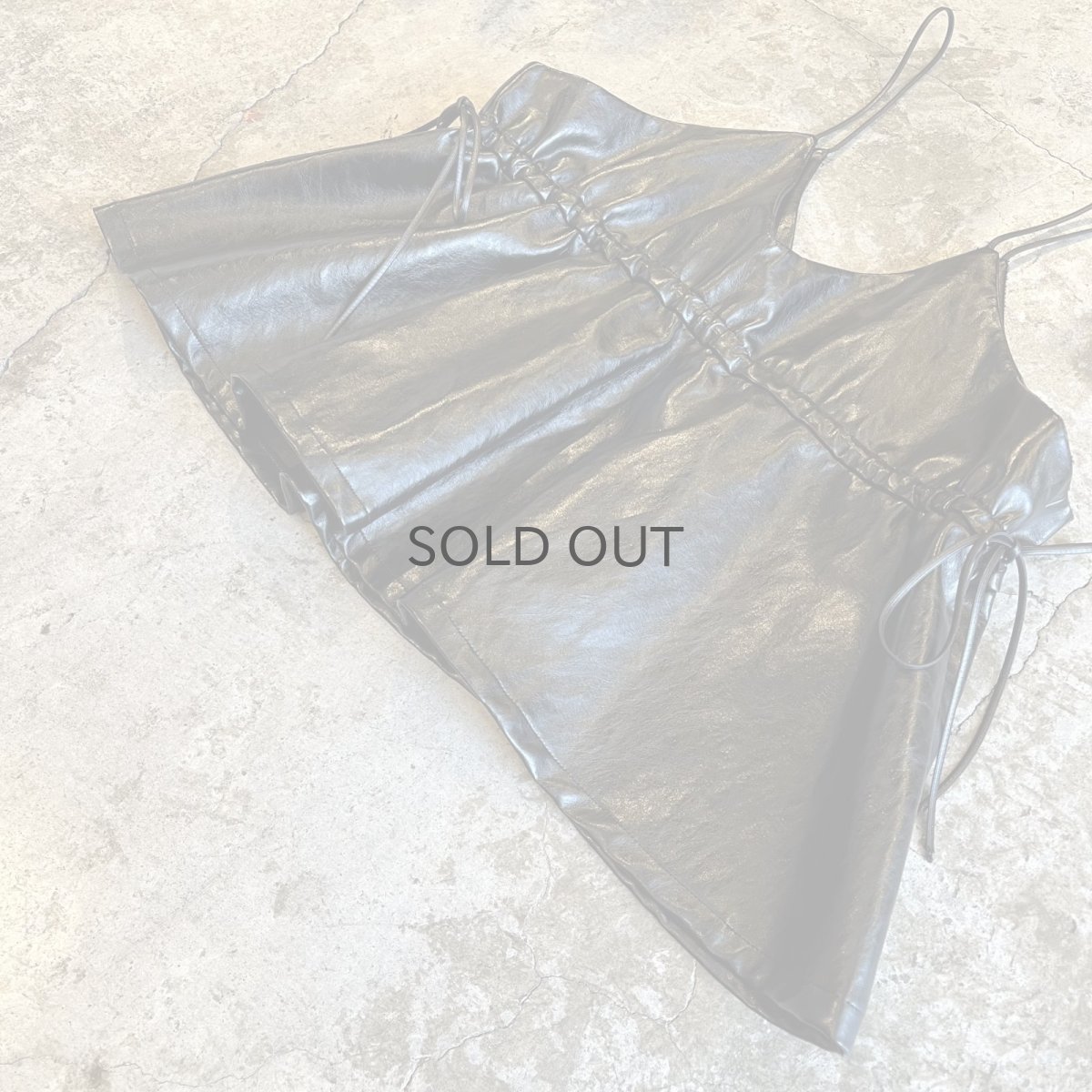 画像5: SIDE RIBBON DESIGN FAUX LEATHER CAMISOLE / Ladies S~M (5)