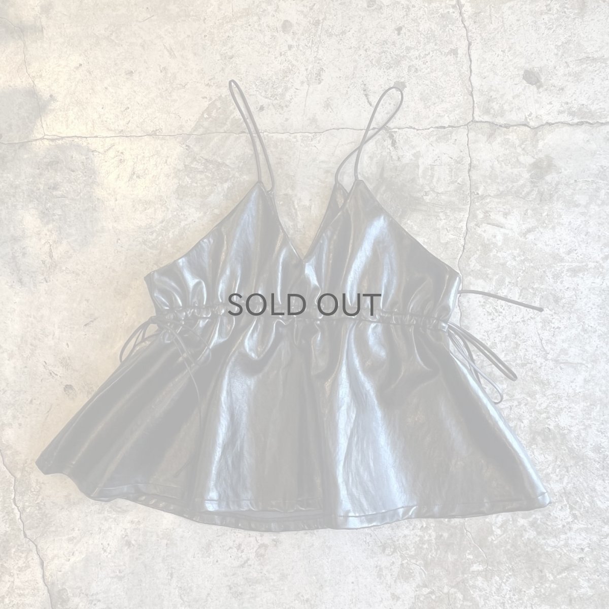 画像1: SIDE RIBBON DESIGN FAUX LEATHER CAMISOLE / Ladies S~M (1)