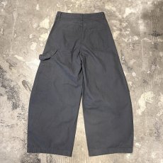 画像2: 【WONDERGROUND】BALLOON SILHOUETTE DOUBLE KNEE PAINTER PANTS / CHARCOAL / S&M (2)