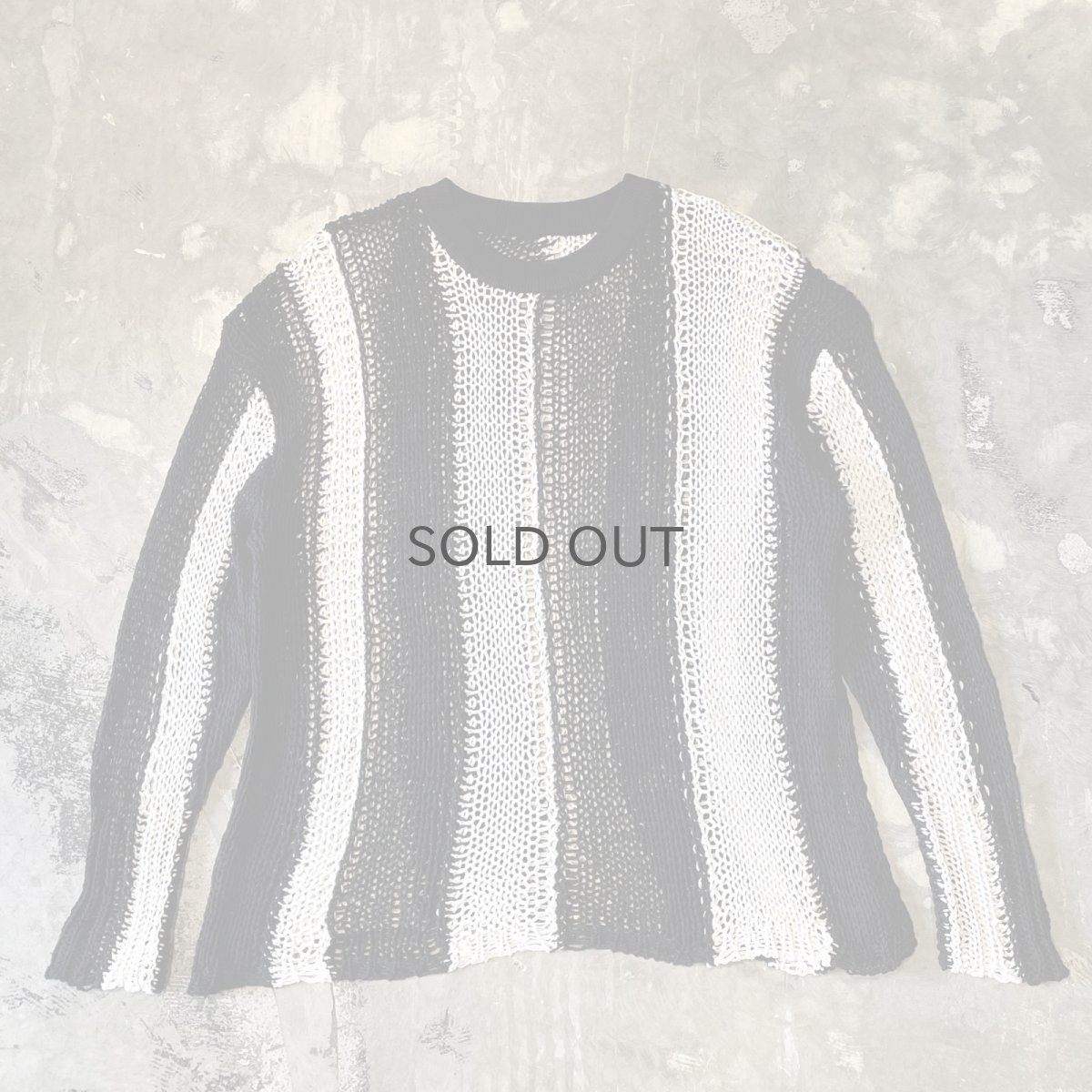 画像1: MONOCHROME STRIPE PATTERN LOWGAUGE KNIT TOPS / Mens L  (1)