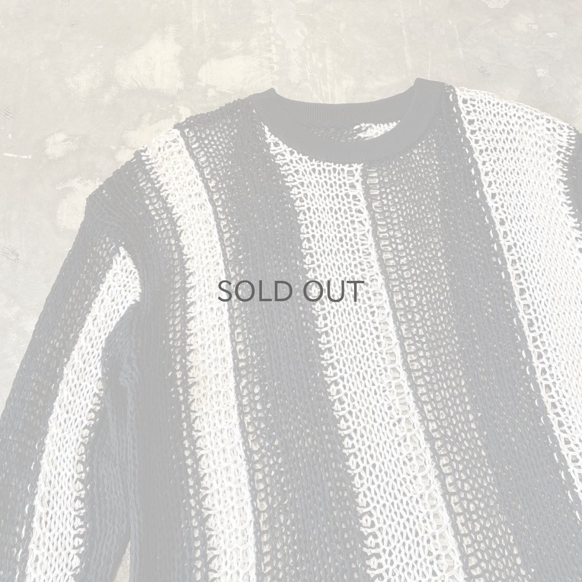 画像3: MONOCHROME STRIPE PATTERN LOWGAUGE KNIT TOPS / Mens L  (3)