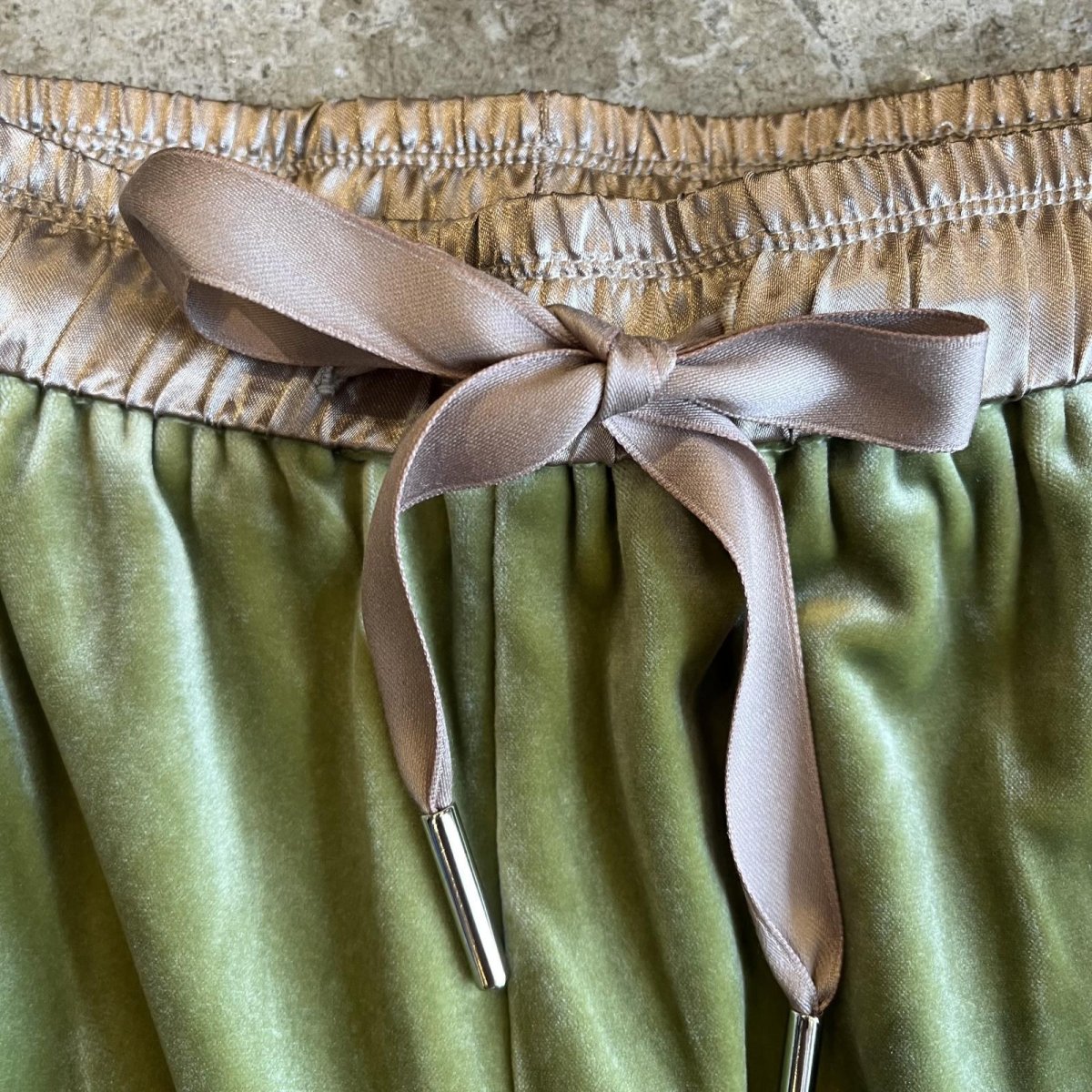 画像9: WAIST RIBBON DESIGN COLOR VELVET PANTS / ~W33 (9)