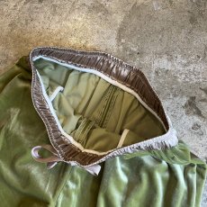 画像10: WAIST RIBBON DESIGN COLOR VELVET PANTS / ~W33 (10)