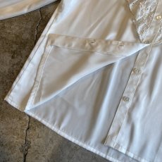 画像9: FLORAL EMBROIDERY PATTERN FRILL DESIGN BLOUSE / Ladies M (9)