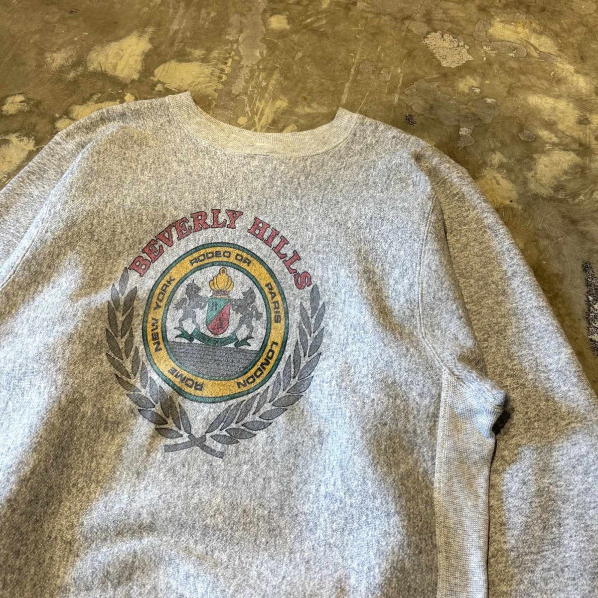 画像4: 90's "BIVERLY HILLS" FRONT EMBLEM PRINTED SWEAT / Mens M(L) / MADE IN USA (4)