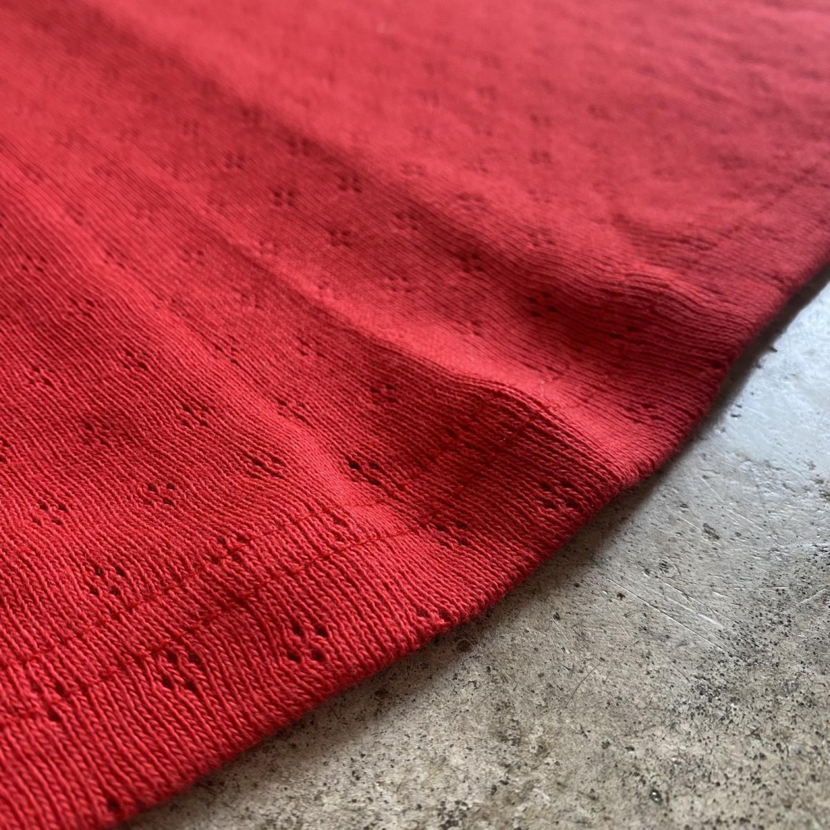 画像10: RED COLOR PUNCHING DESIGN BACK SLIT SKIRT / FREE (10)