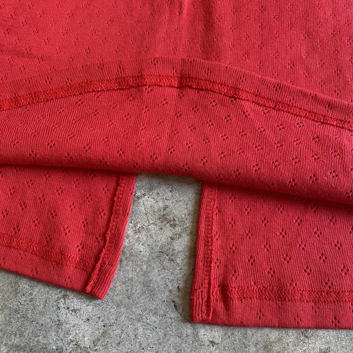 画像4: RED COLOR PUNCHING DESIGN BACK SLIT SKIRT / FREE (4)