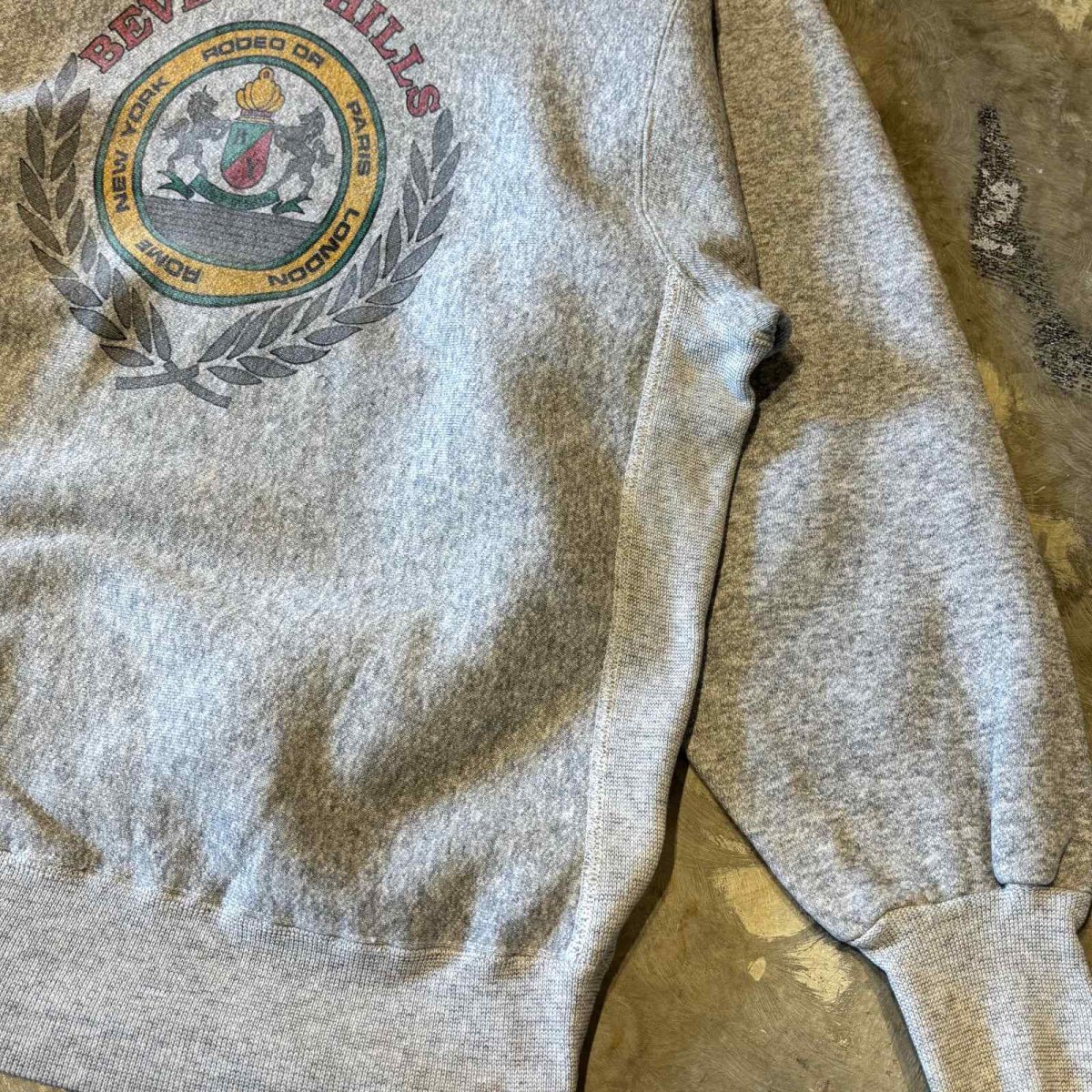 画像6: 90's "BIVERLY HILLS" FRONT EMBLEM PRINTED SWEAT / Mens M(L) / MADE IN USA (6)