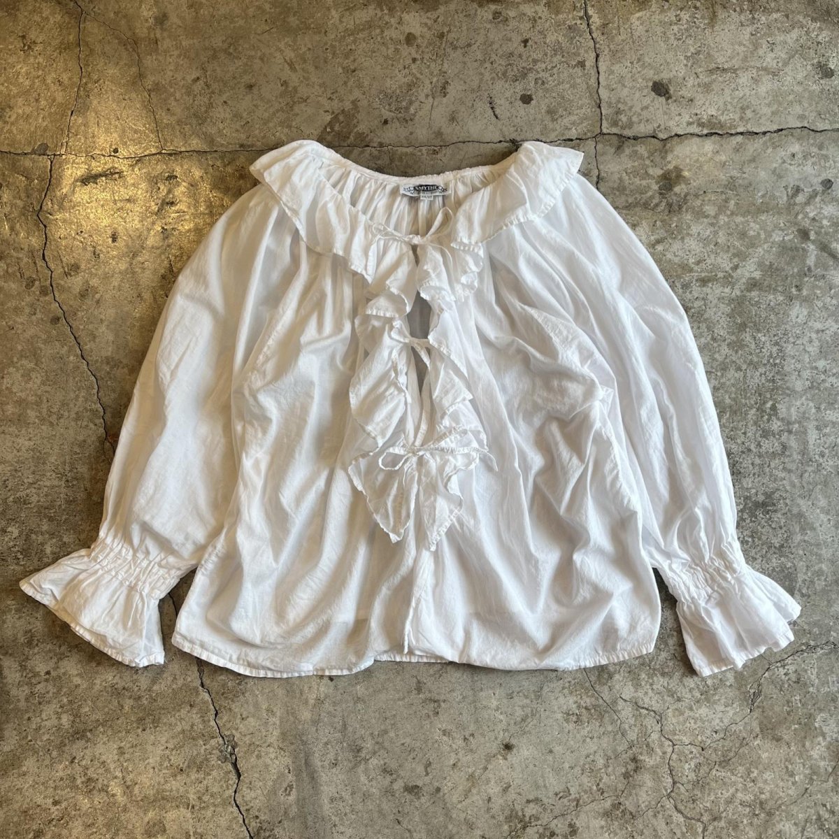 画像1: OLD FRONT RIBBON FRILL DESIGN L/S BLOUSE / Ladies L(ONE SIZE) / MADE IN USA (1)