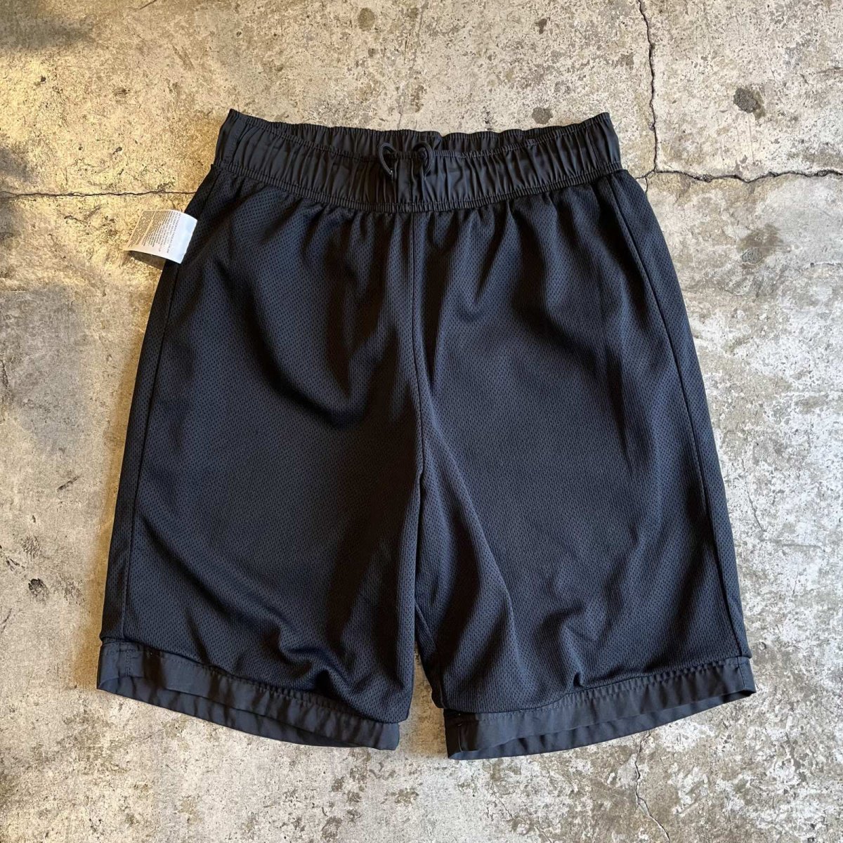 画像3: 【NIKE】BLACK COLOR PATCH EMBROIDERY DESIGN NYLON HALF PANTS / FREE~W31(S) (3)