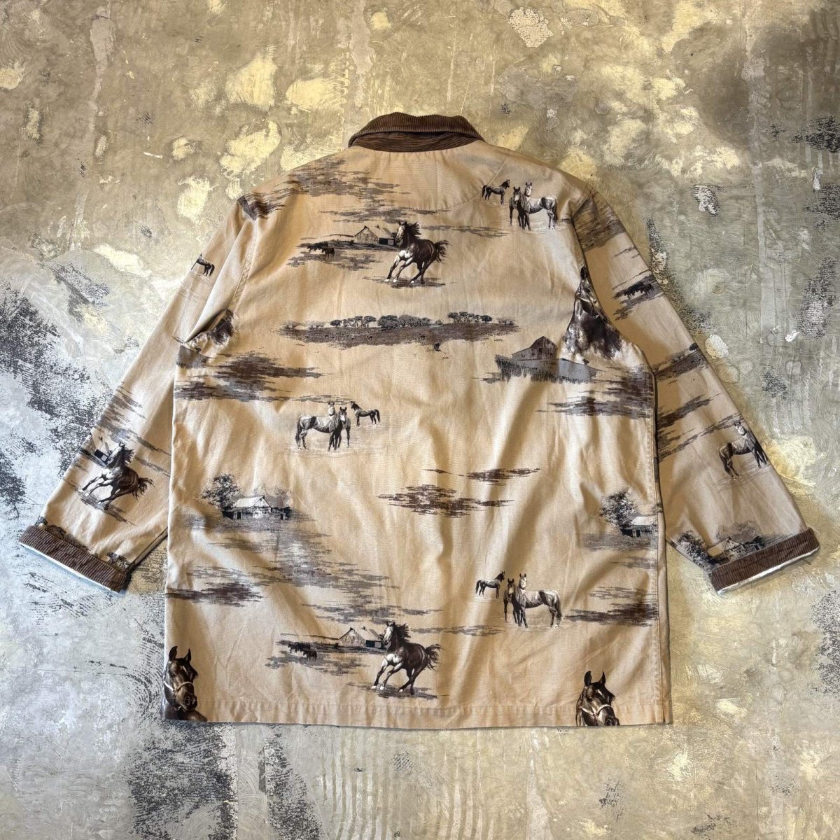 画像2: HORSE GRAPHIC PATTERN CORDUROY SWITCHED JACKET / Mens XL (2)