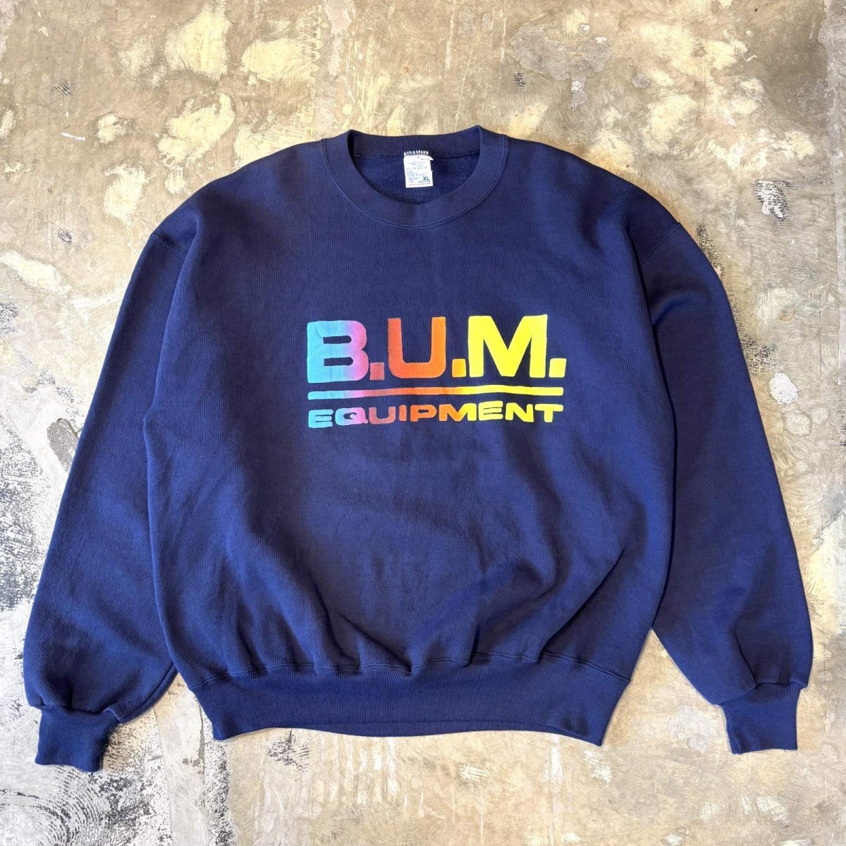 画像1: 90's "B.U.M." GRADATION FORM PRINTED SWEAT / Mens XL / MADE IN USA (1)