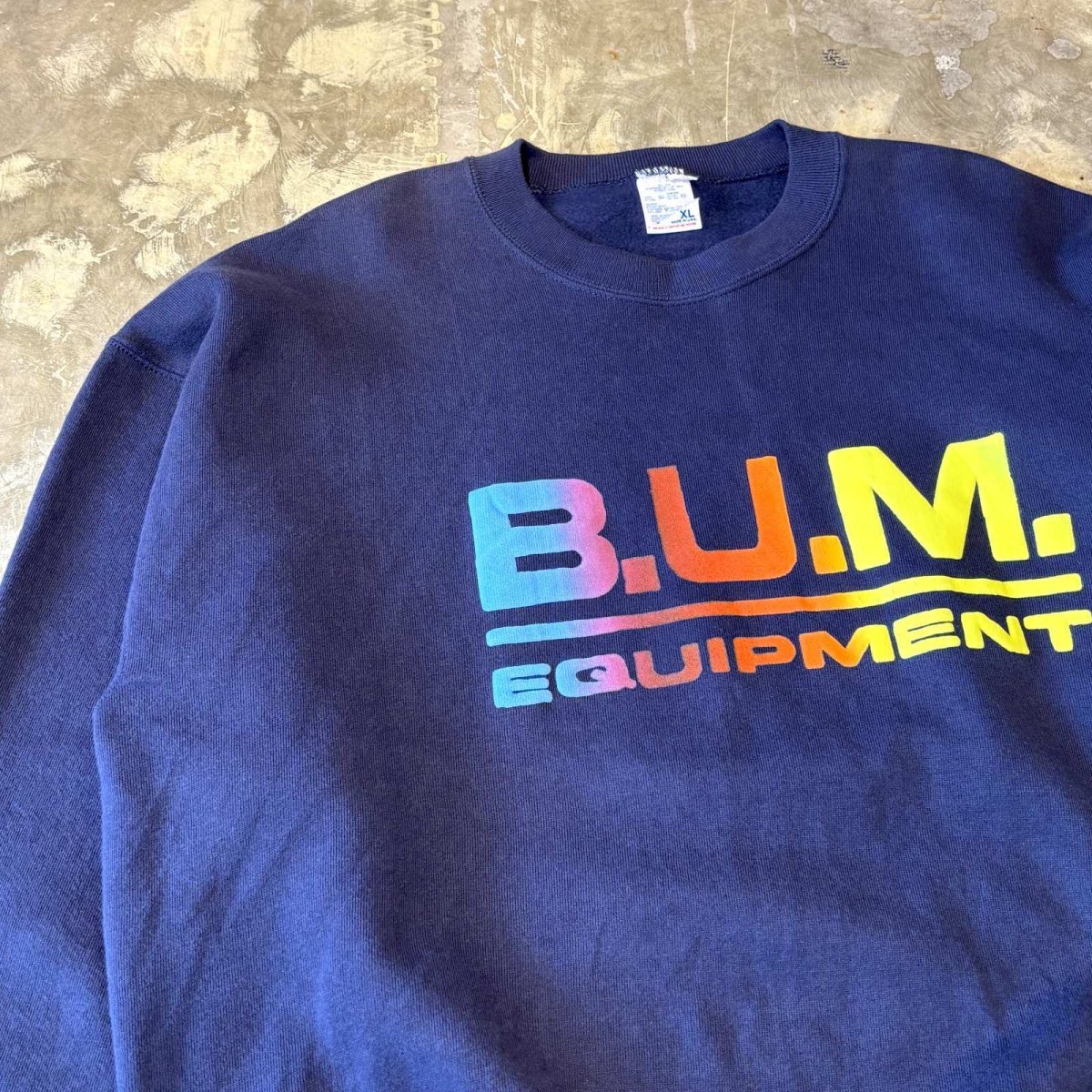 画像3: 90's "B.U.M." GRADATION FORM PRINTED SWEAT / Mens XL / MADE IN USA (3)