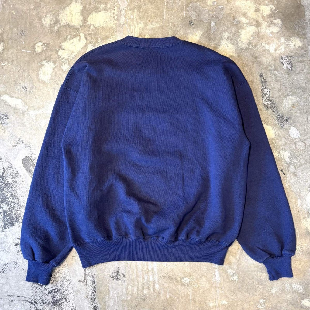 画像2: 90's "B.U.M." GRADATION FORM PRINTED SWEAT / Mens XL / MADE IN USA (2)