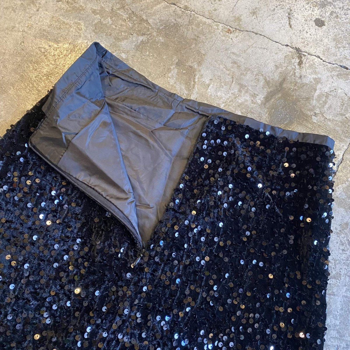 画像7: SEQUINS DESIGN BLACK COLOR VEIVET SKIRT / W27 (7)