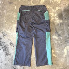 画像2: SIDE COLOR SWITCHED CARGO STYLE STRAIGHT PANTS / W32 (2)