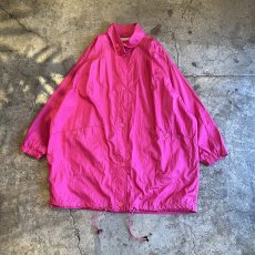 画像1: PINK COLOR VOLUME SLEEVE DESIGN HALF NECK NYLON JACKET / Ladies XL(ONE SIZE) (1)