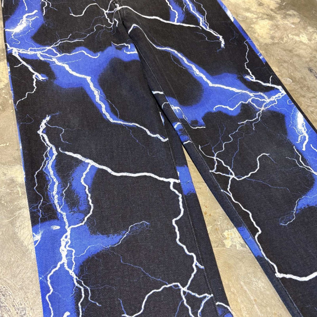画像5: ALL OVER THUNDER GRAPHIC PATTERN STRAIGHT PANTS / W30 (5)