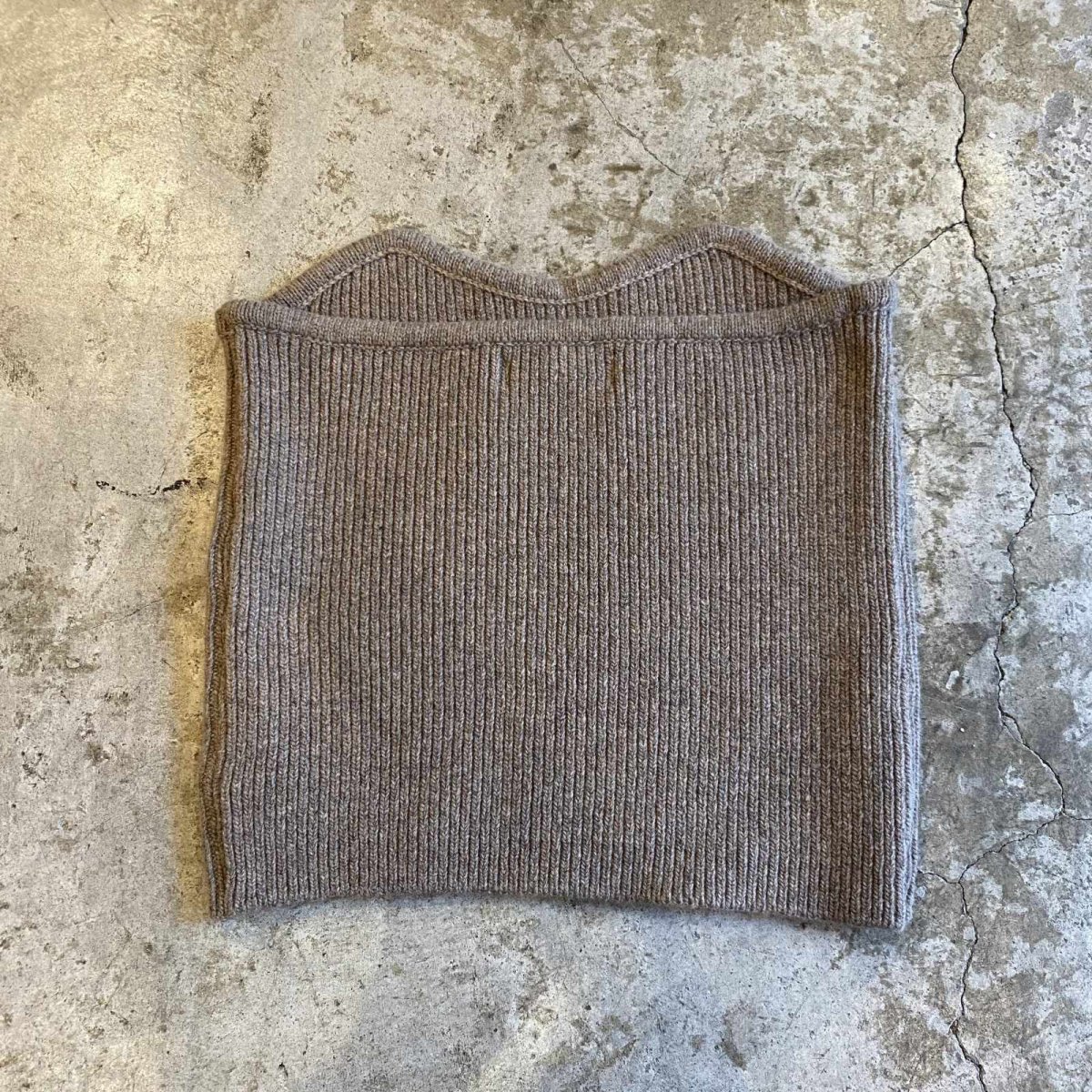 画像2: 【WONDERGROUND】RIB KNIT TUBE TOP / BEIGE / OS (2)