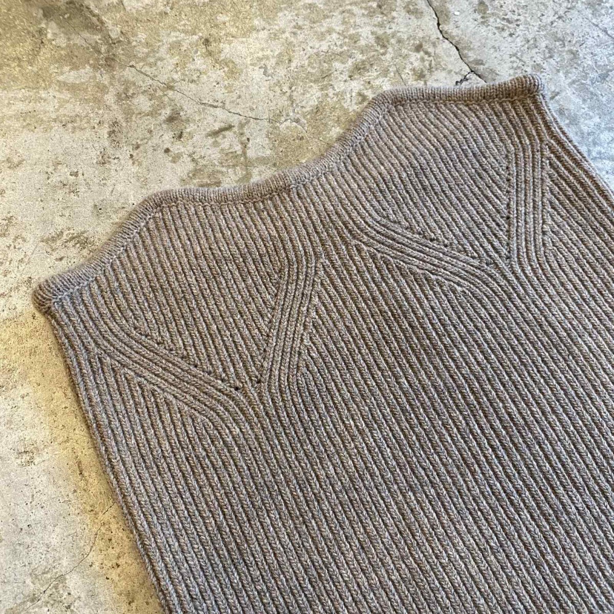 画像3: 【WONDERGROUND】RIB KNIT TUBE TOP / BEIGE / OS (3)