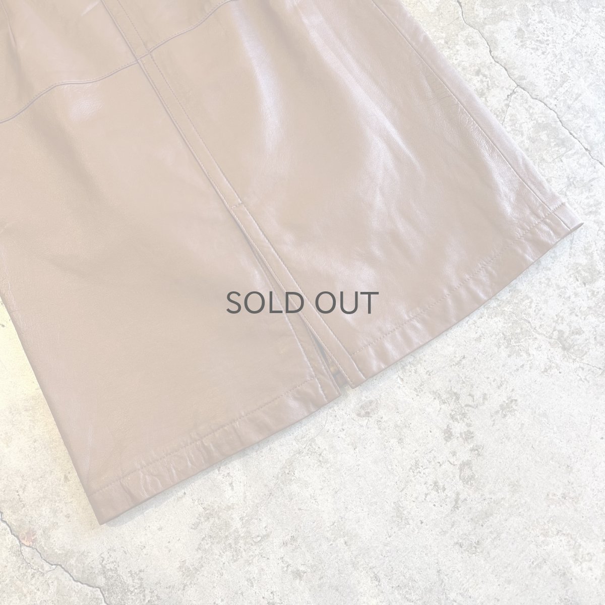 画像9: BACK SLIT DESIGN LEATHER SKIRT / W26 (9)