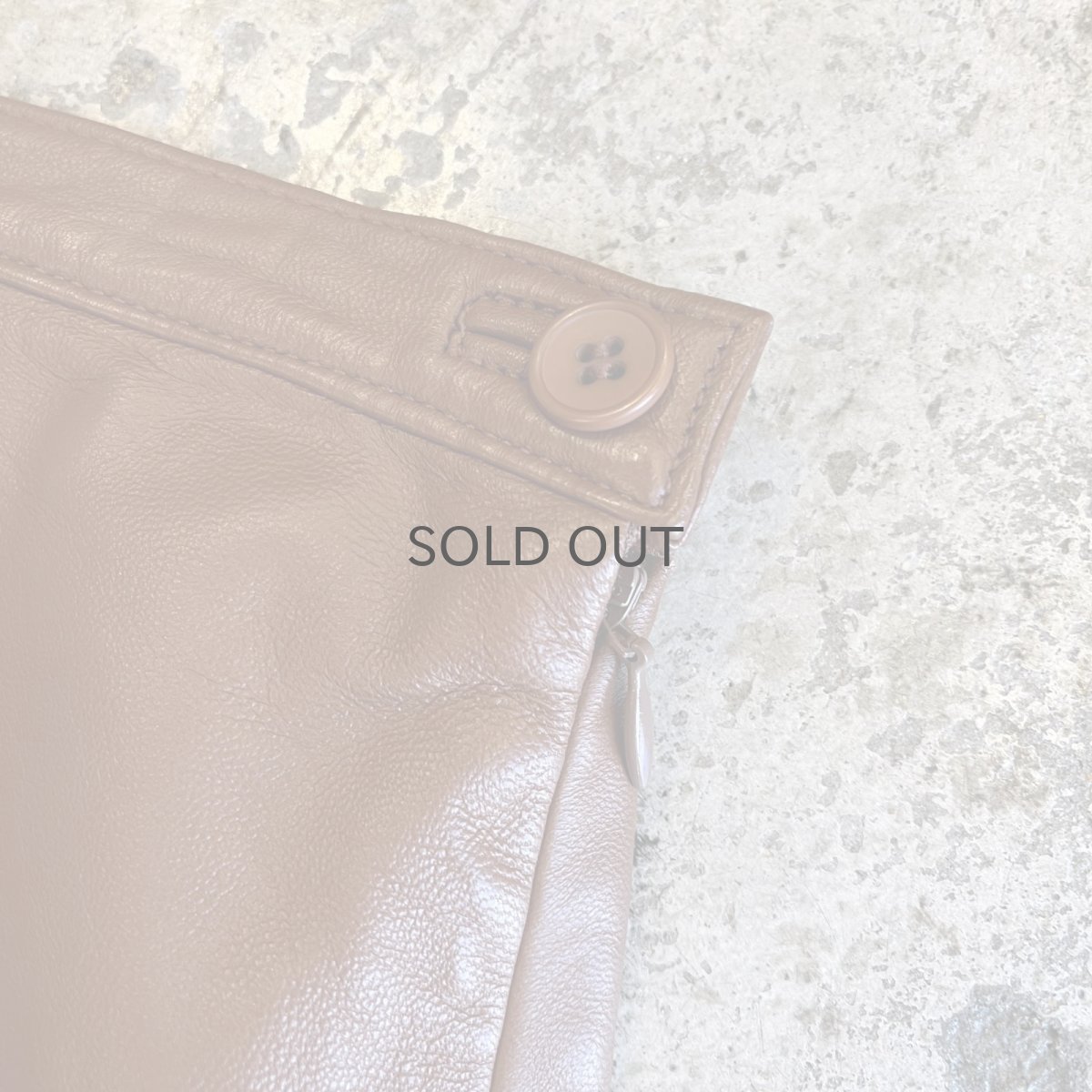 画像7: BACK SLIT DESIGN LEATHER SKIRT / W26 (7)