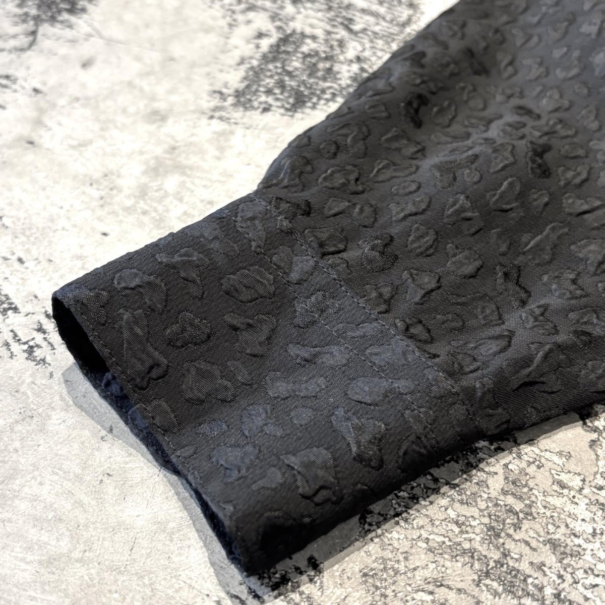 画像7: ALL OVER EMBOSSED PATTERN STAND COLLAR L/S SHIRT / Mens M(L) (7)