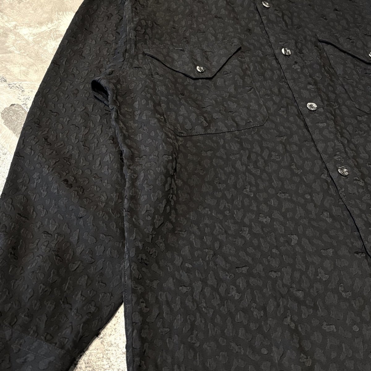 画像5: ALL OVER EMBOSSED PATTERN STAND COLLAR L/S SHIRT / Mens M(L) (5)