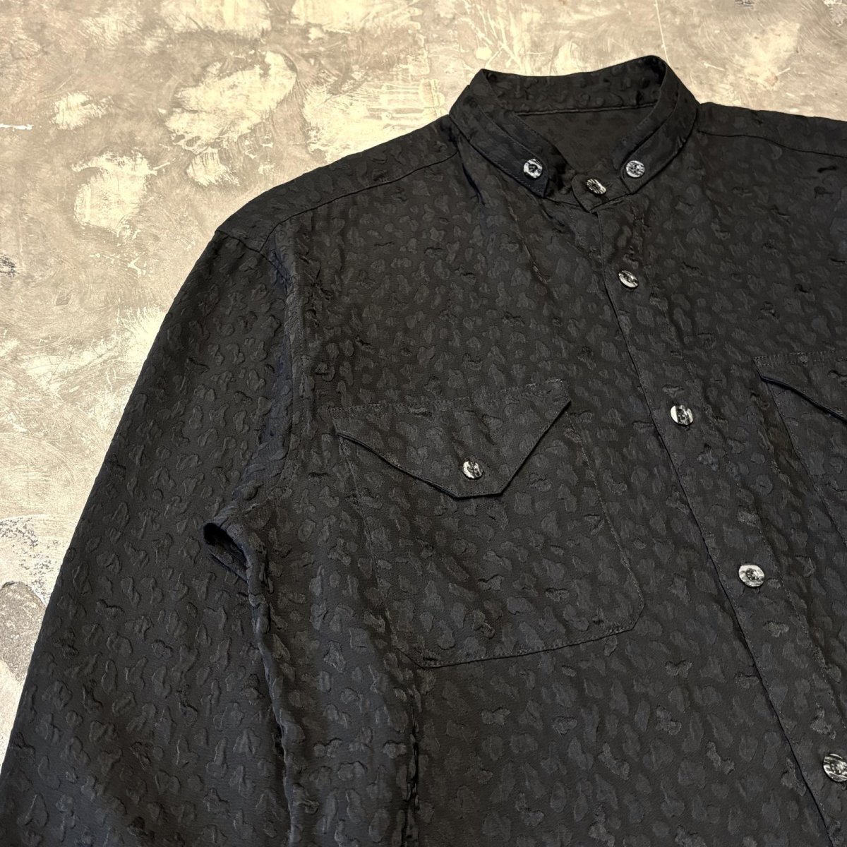画像3: ALL OVER EMBOSSED PATTERN STAND COLLAR L/S SHIRT / Mens M(L) (3)