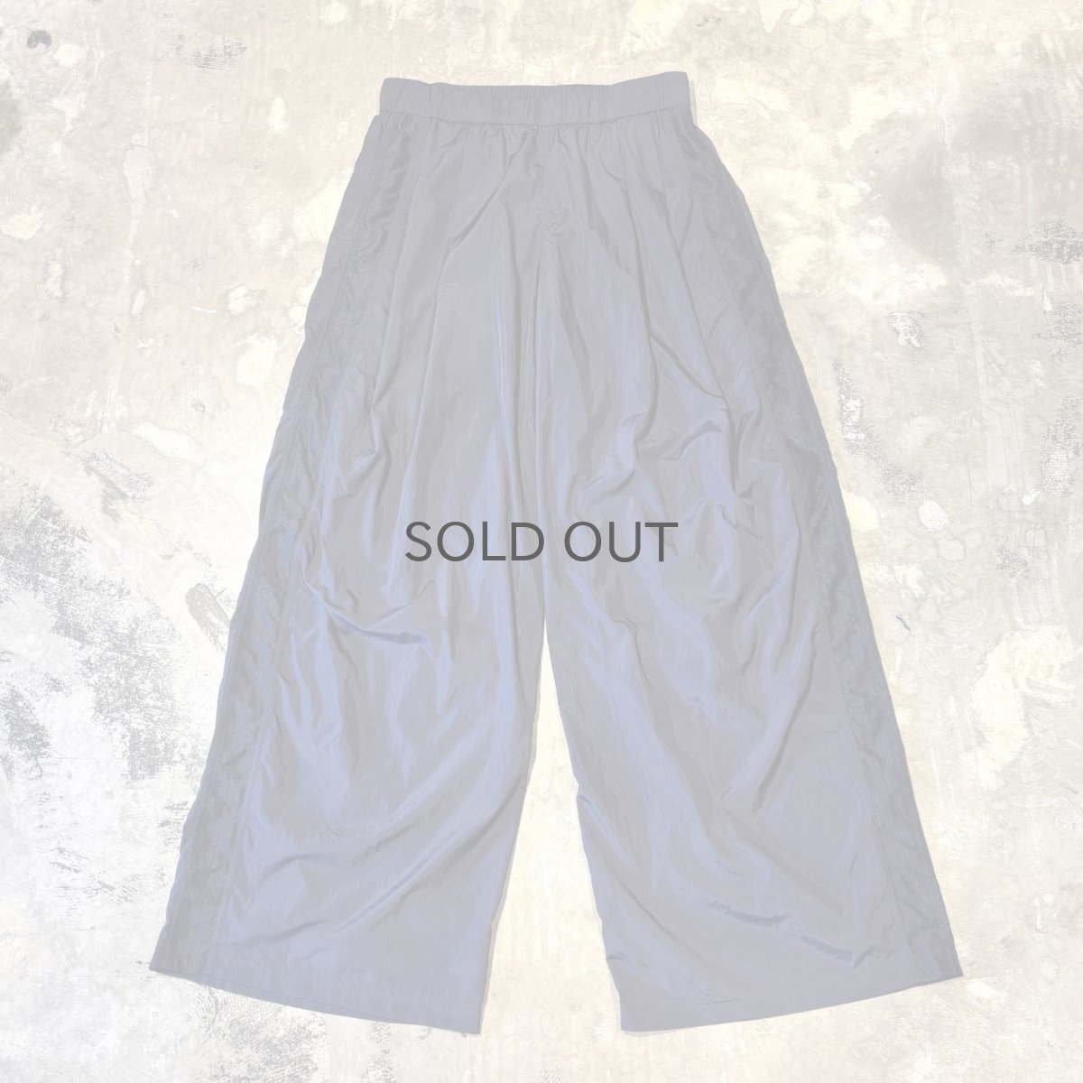 画像1: SIDE LACE UP LINE WIDE SILHOUETTE NYLON PANTS / W30~ (1)