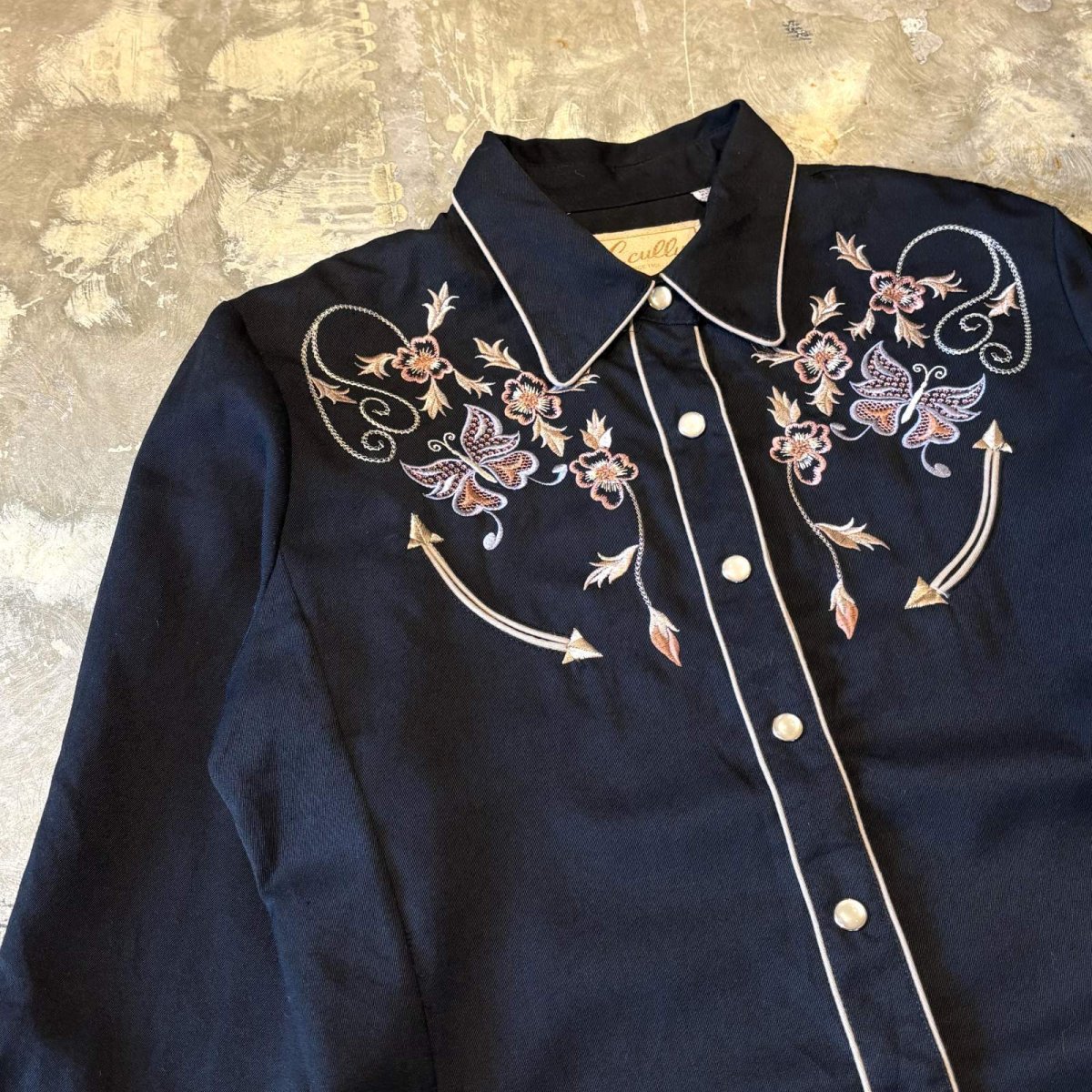 画像3: 90's BUTTERFLY EMBROIDERY YOKE WESTERN L/S SHIRT / Mens S (3)