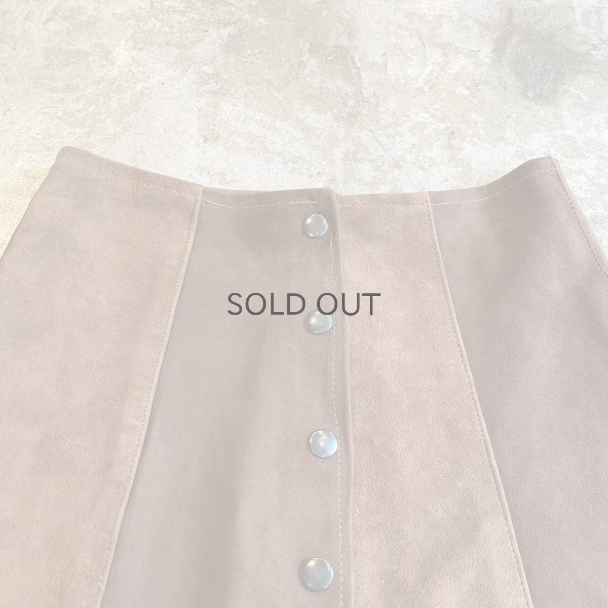 画像5: COLOR BLOCK SUEDE LEATHER FRONT BUTTON MINI SKIRT / W26 (5)