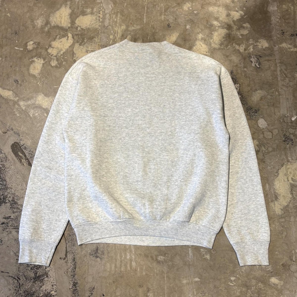 画像2: 90's "LOONEY TUNES" BUGS BUNNY PRINTED SWEAT / Mens L / MADE IN USA (2)
