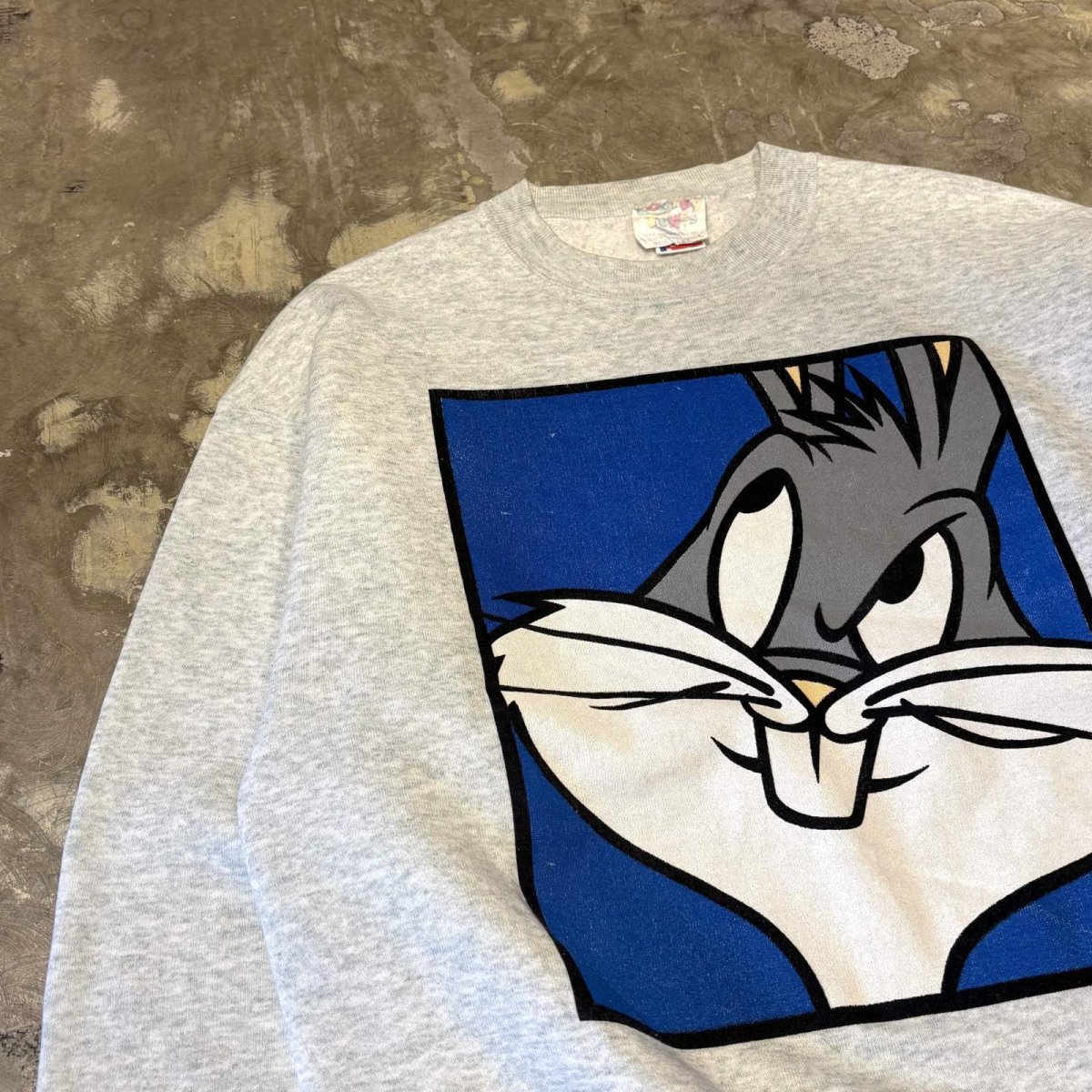 画像3: 90's "LOONEY TUNES" BUGS BUNNY PRINTED SWEAT / Mens L / MADE IN USA (3)