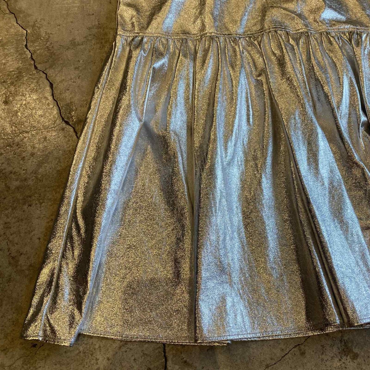 画像4: METALILIC SILVER COLOR DESIGN SKIRT / W27~W30 (4)