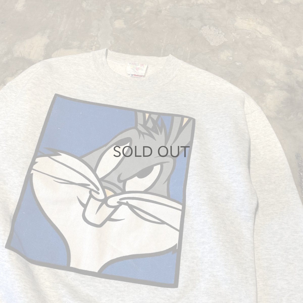画像4: 90's "LOONEY TUNES" BUGS BUNNY PRINTED SWEAT / Mens L / MADE IN USA (4)
