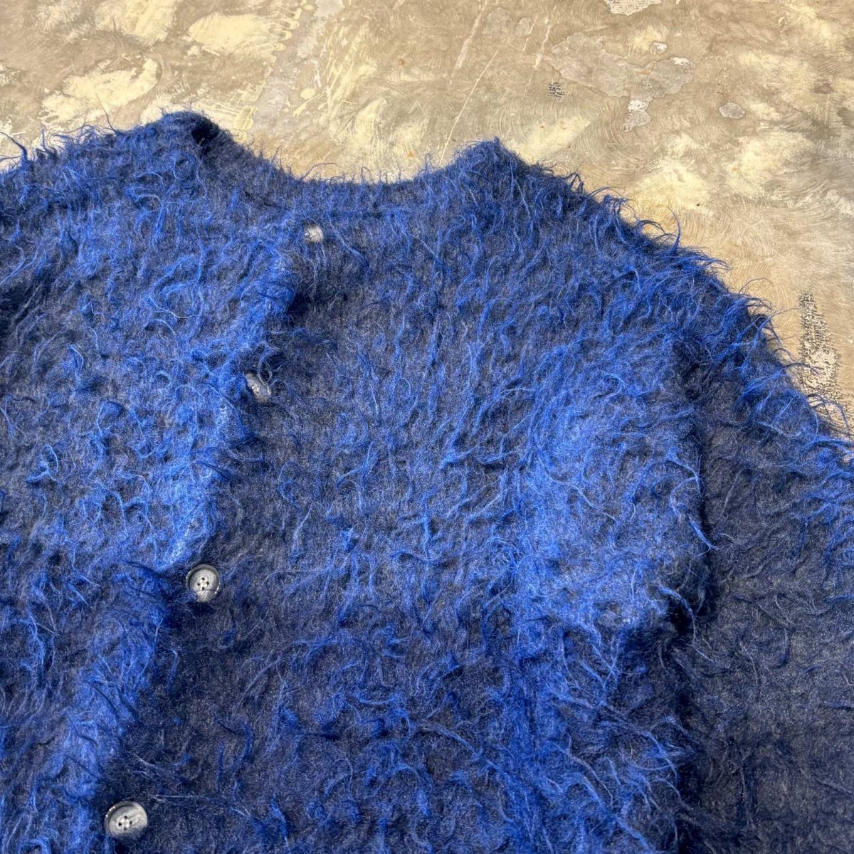画像4: COLOR SWITCHED NO COLLAR SHAGGY KNIT CARDIGAN / Mens L (4)