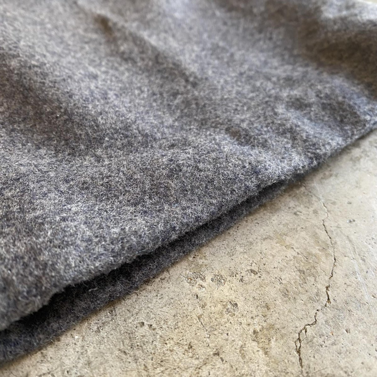 画像11: 2 TUCK DESIGN WOOL SLACKS HALF PANTS / W27 (11)