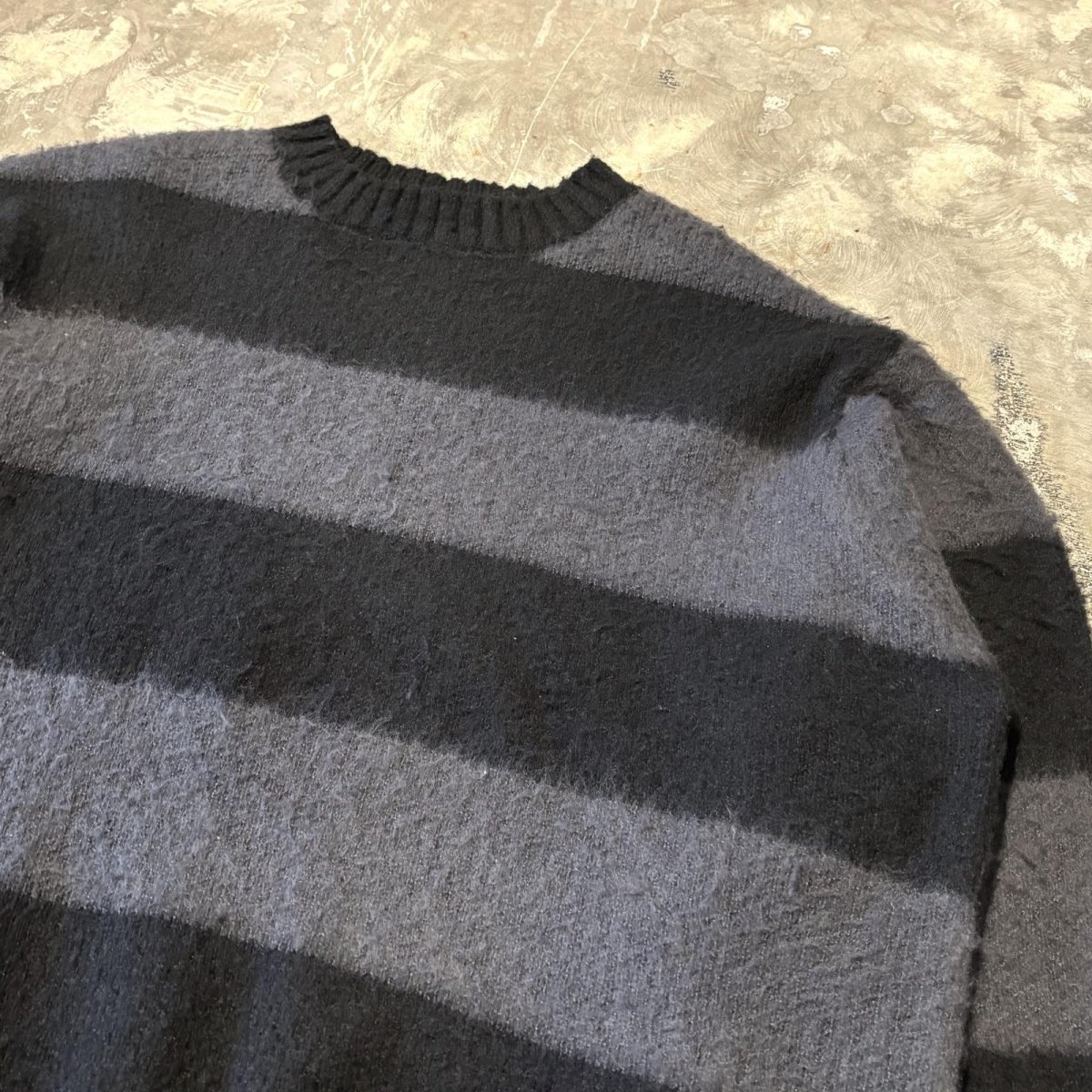 画像4: BICOLOR BORDER PATTERN WOOL KNIT SWEATER / Mens XL (4)