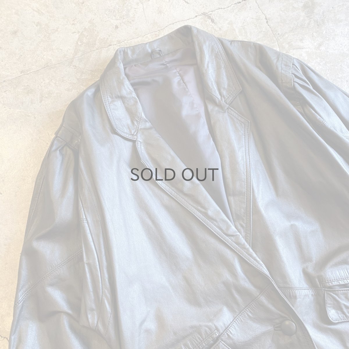 画像3: BLACK COLOR SHOULDER GATHER DESIGN LEATHER TAILORED JACKET / Ladies M~L (3)