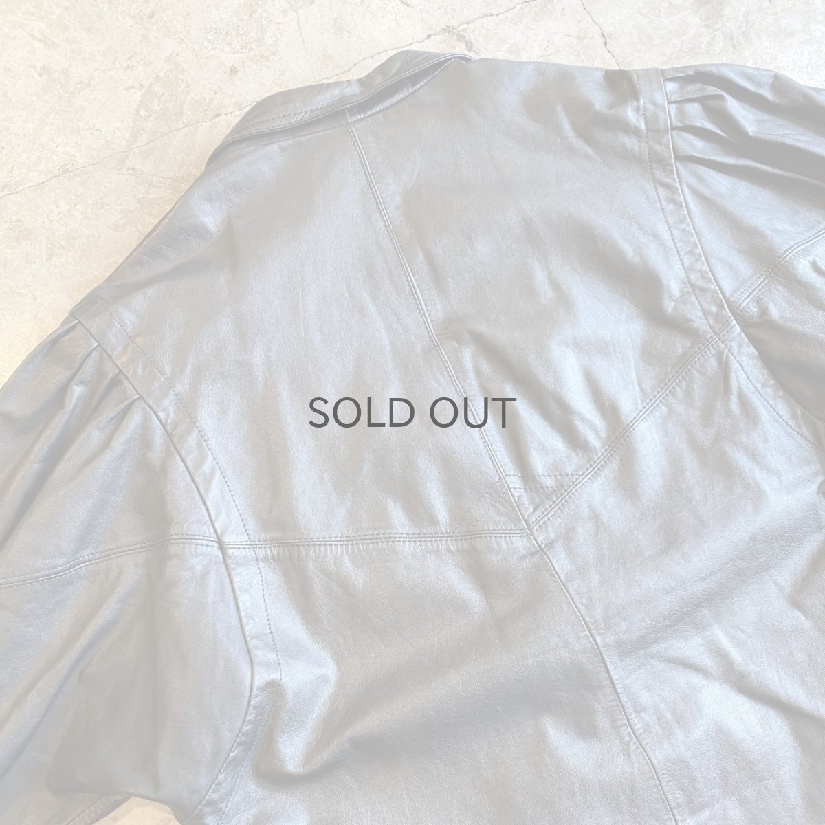 画像11: BLACK COLOR SHOULDER GATHER DESIGN LEATHER TAILORED JACKET / Ladies M~L (11)