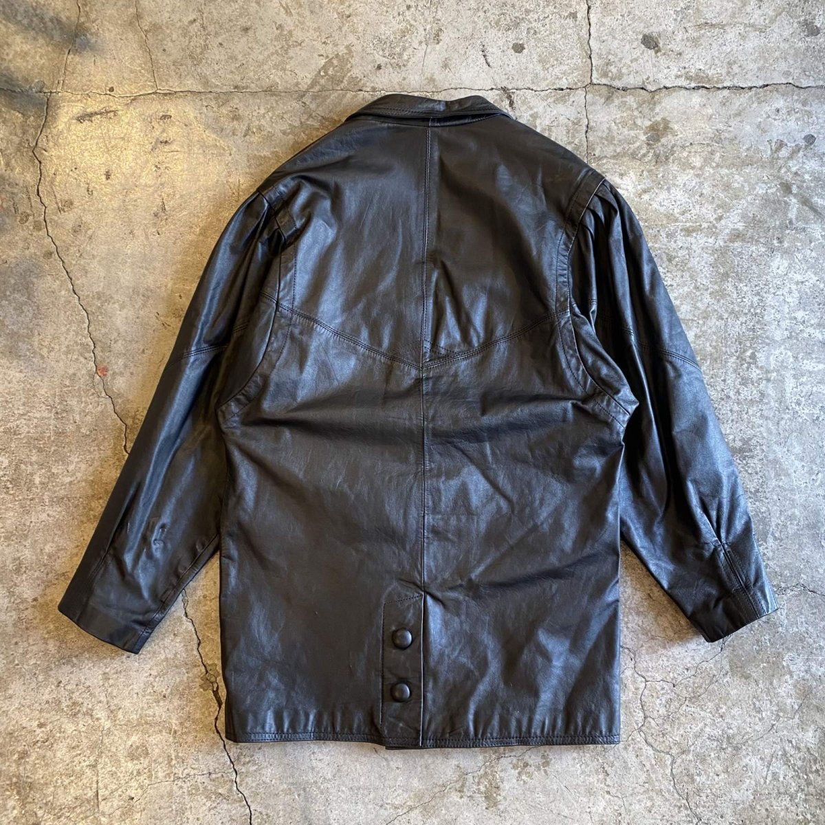 画像2: BLACK COLOR SHOULDER GATHER DESIGN LEATHER TAILORED JACKET / Ladies M~L (2)