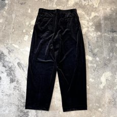 画像2: BLACK COLOR VELOUR WIDE SILHOUETTE SLACKS / W33 (2)