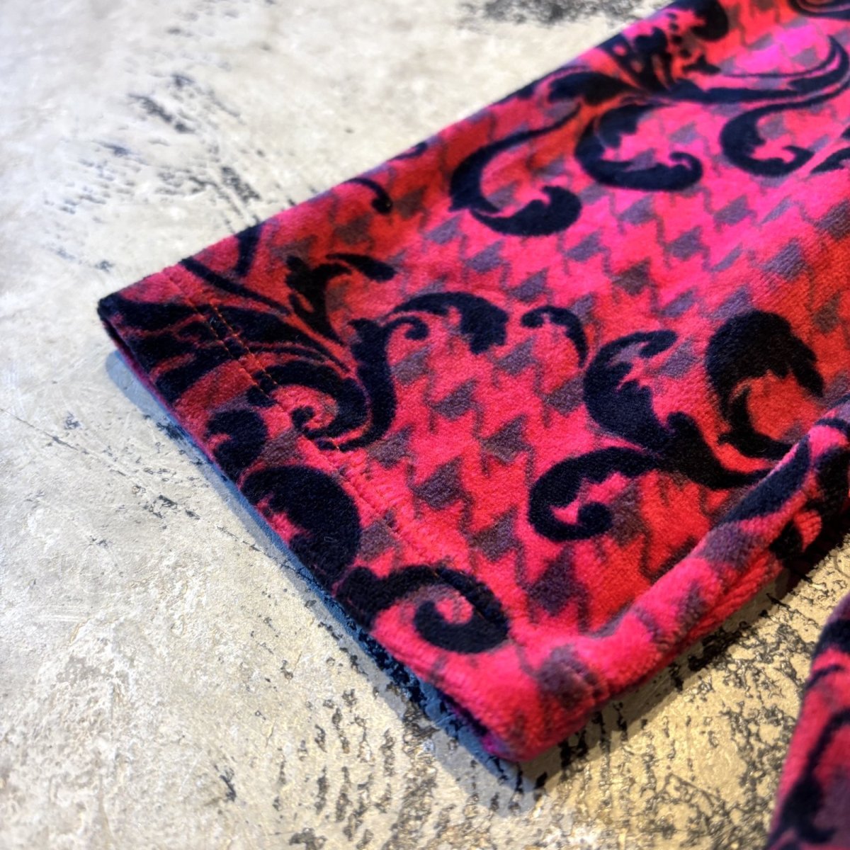 画像7: ALL OVER PATTERN HI-NECK ZIP UP VELOUR JACKET / Mens L (7)