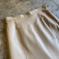画像3: DESIGN 2SLIT LEATHER LONG SKIRT / W27 (3)