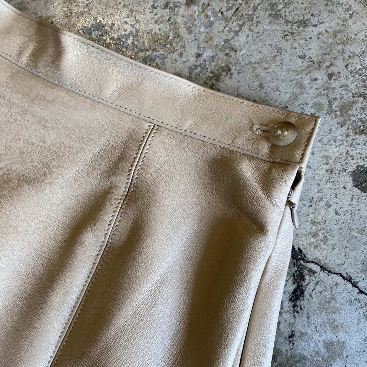 画像6: DESIGN 2SLIT LEATHER LONG SKIRT / W27 (6)