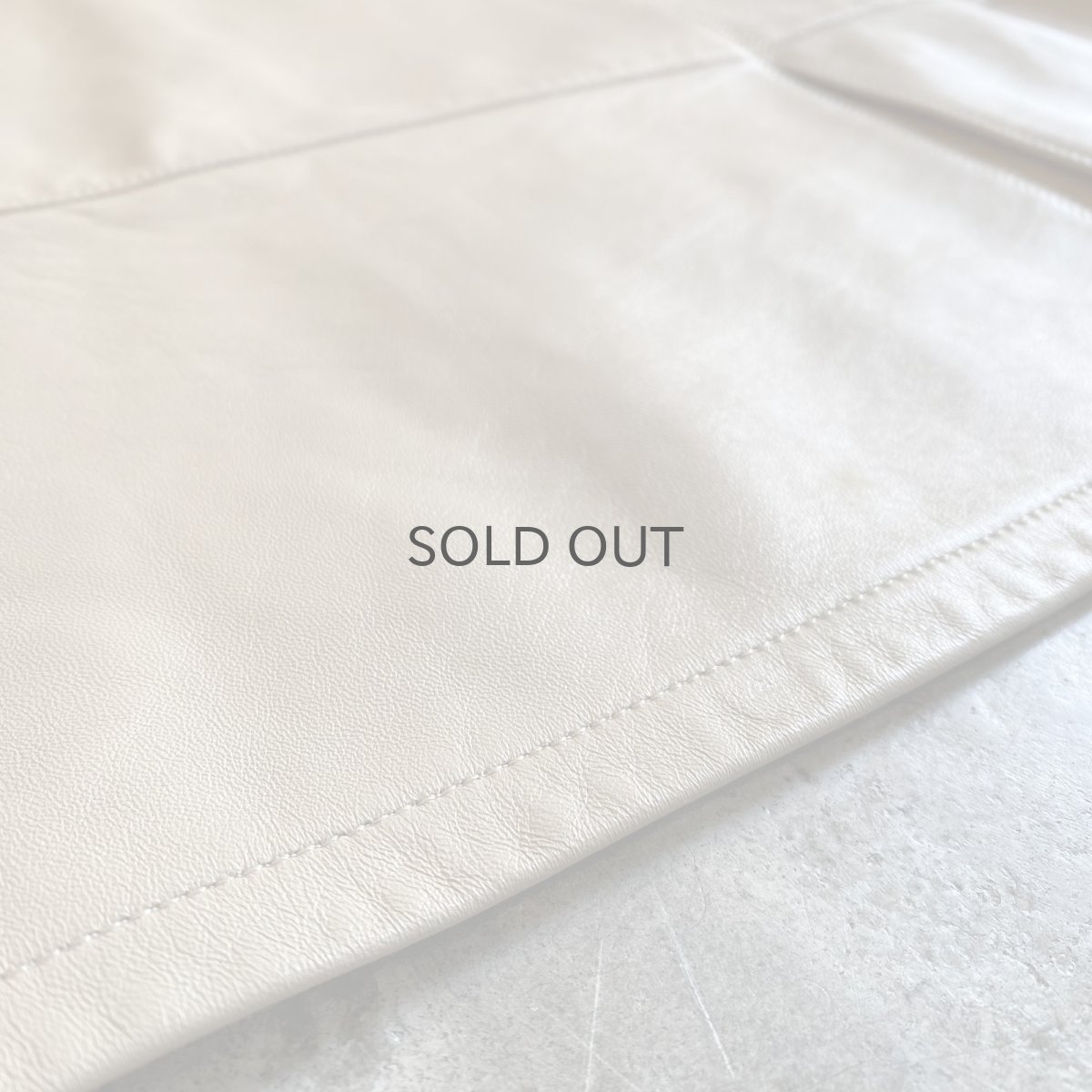 画像11: DESIGN 2SLIT LEATHER LONG SKIRT / W27 (11)